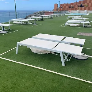 https://ch-suites-beyond-amadores.in-canary-islands.com